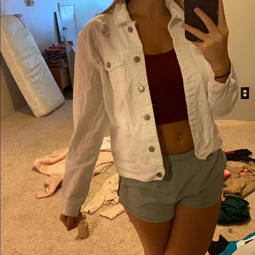 Jean jacket - Picture 2 of 4